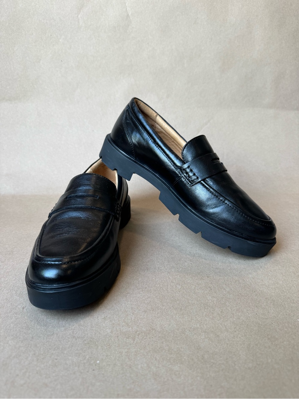 ABEO Boulevard Chunky Lug Sole (Womens 9 EUR 40) Black Leather Penny Loafers